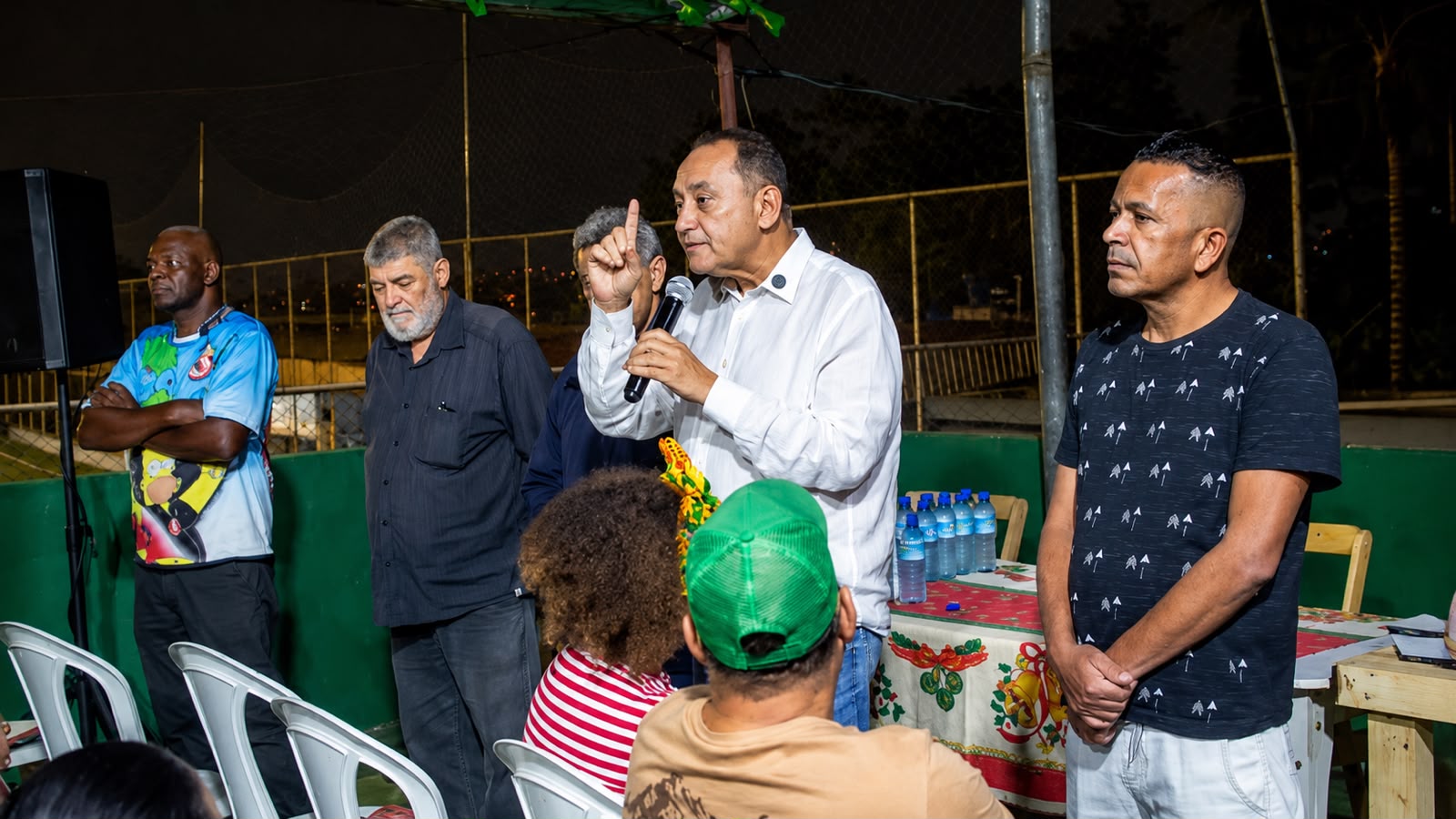 João Paulo Cunha participa de encontro com moradores da Vila Menk, em Osasco